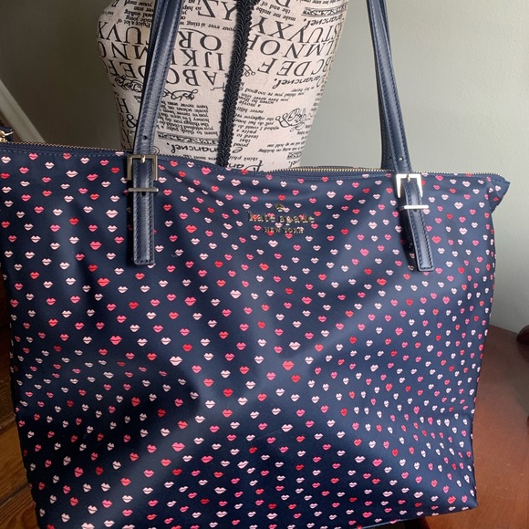 kate spade Handbags - NWT Kate Spade Watson Lane Maya Zippered Tote Bag, Navy, Pink/Red Kisses